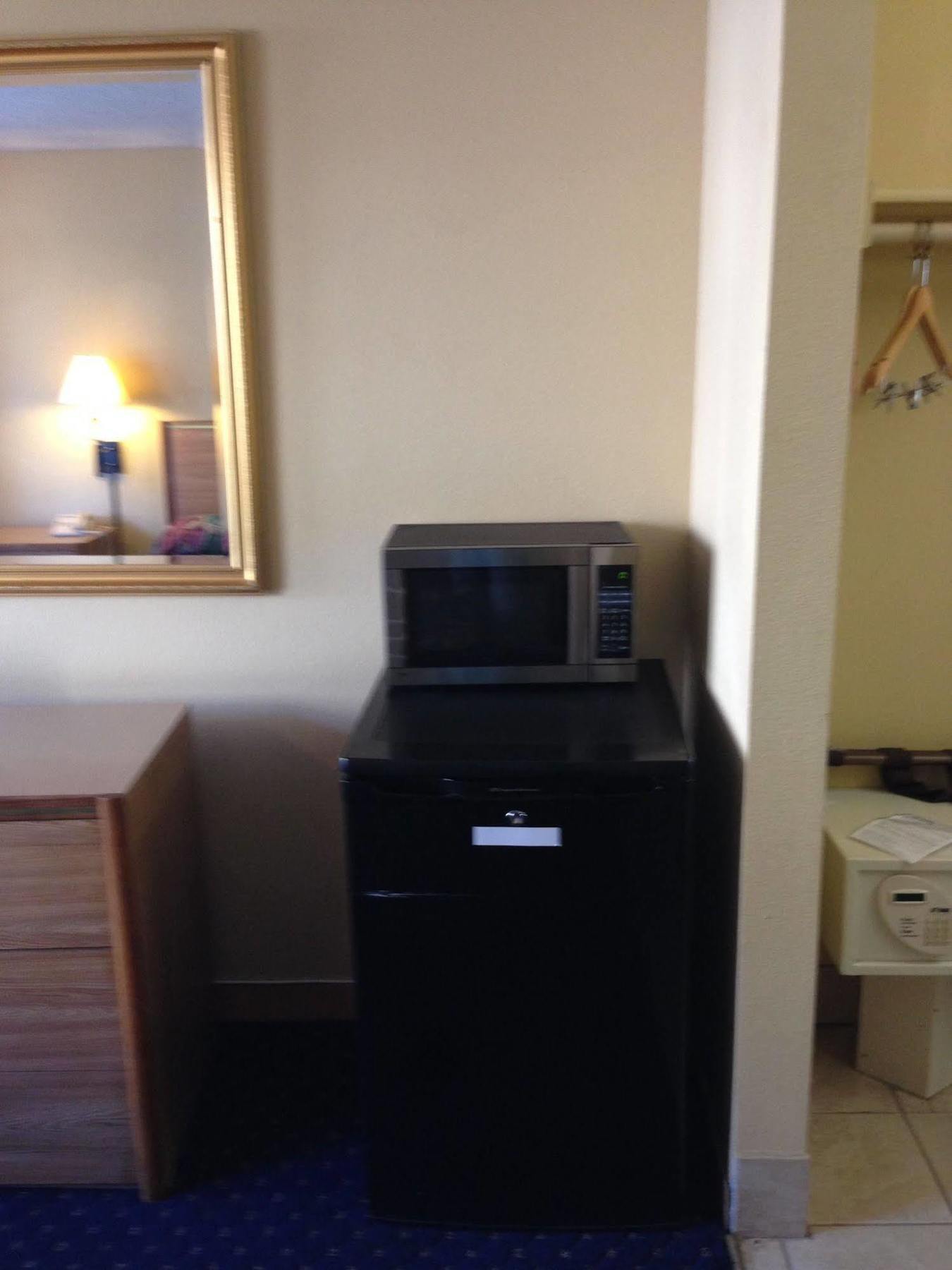 Travelodge By Wyndham Tacoma Near Mcchord Afb Εξωτερικό φωτογραφία